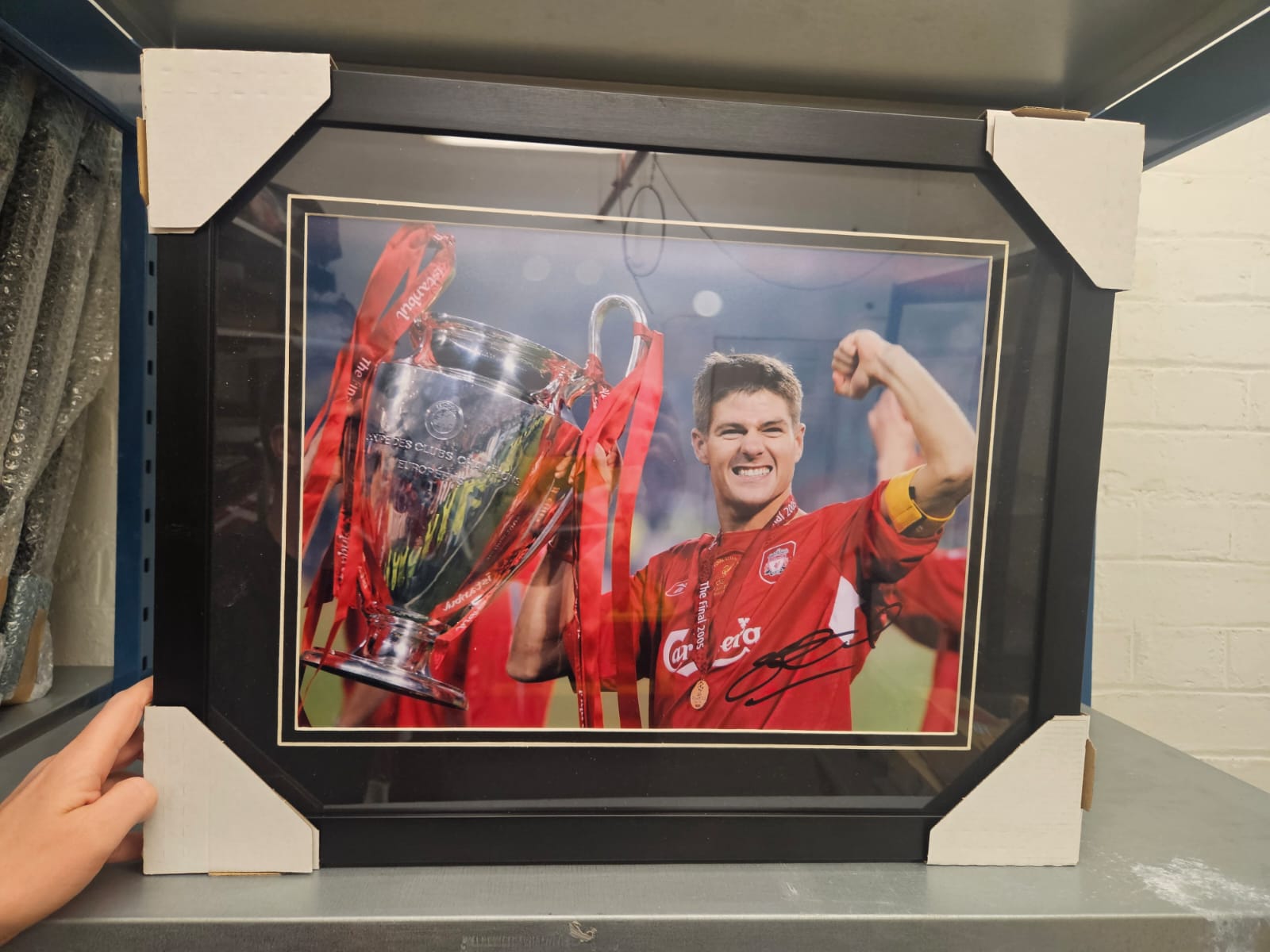 Steven Gerrard Signed Framed Photo – Champions League Winner, Istanbul 2005